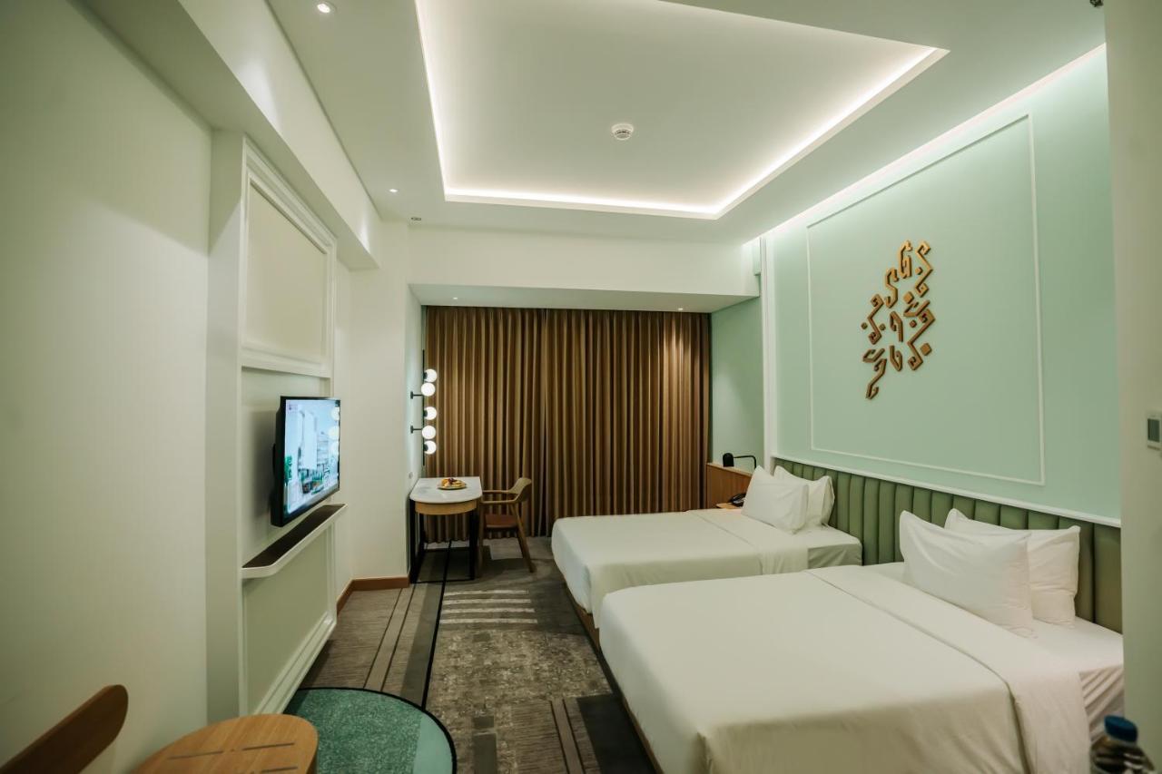 Luwansa Hotel&Convention Center Manado Exterior foto